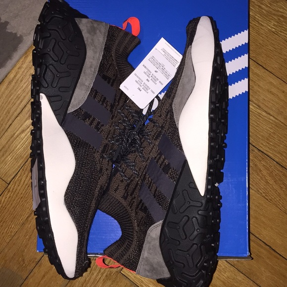 Bnwb adidas w/ faux fur sneakers - Picture 6 of 8